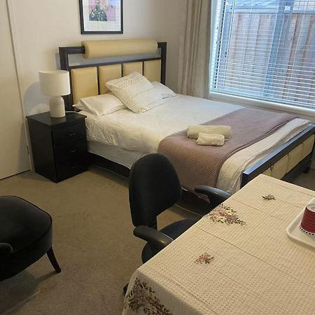 Melbourne Lakes Warm House Екстер'єр фото
