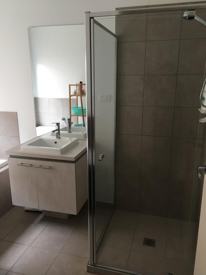 Melbourne Lakes Warm House Екстер'єр фото